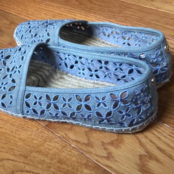 Michael Kors espadrille, gently used - Picture 9 of 14